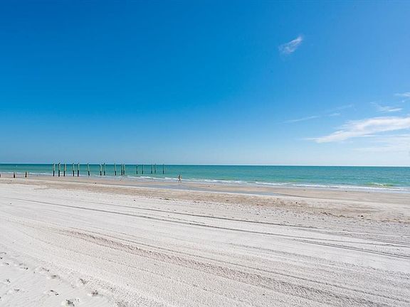 4th image of 16326 Gulf Blvd APT 206