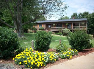 327 Shoreline Loop, Mooresville, NC 28117