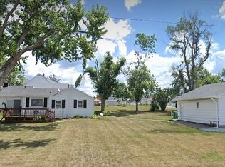 338 1st St, Atkins, IA 52206