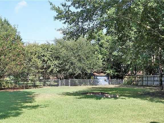 3rd image of 700 N Overlook Dr
