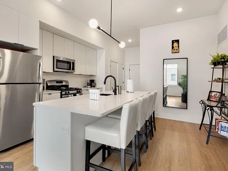630 Federal St #201 — Photo 6