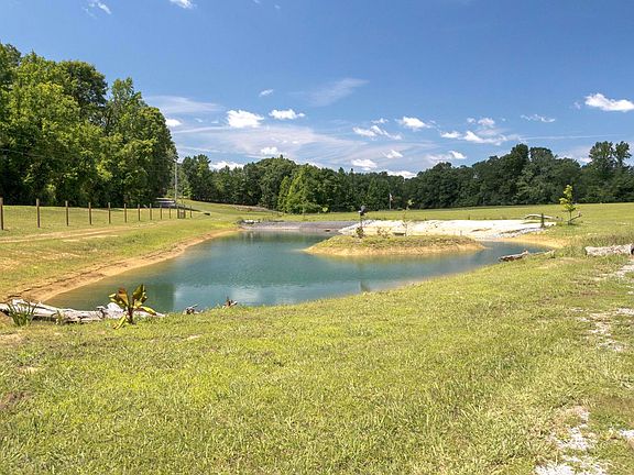 3rd image of 882 Lower River Rd