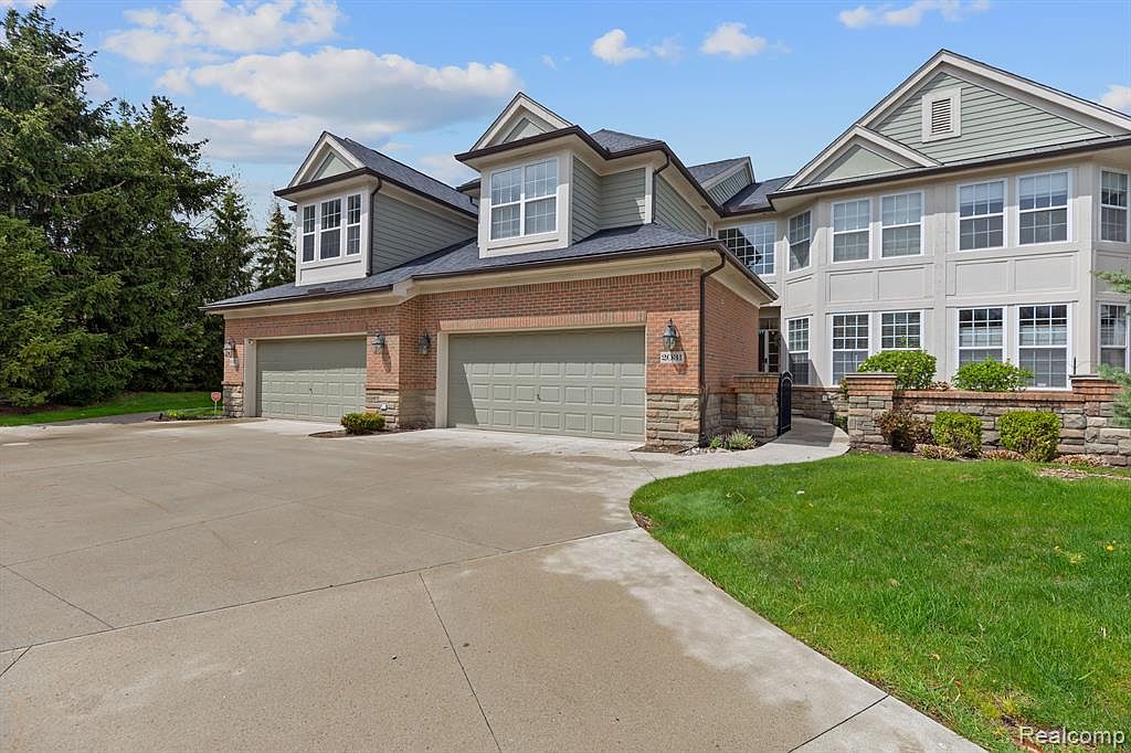 2031 Applewood Dr, Troy, MI 48085 Zillow