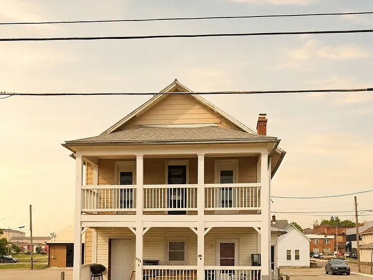 201 1/2 W Gambier St #C — Photo 10