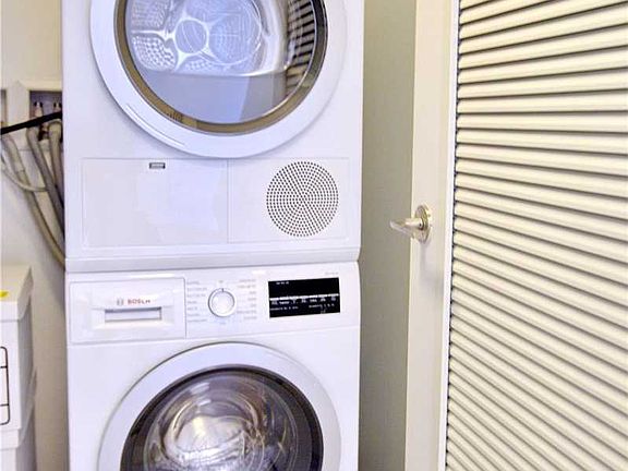 5th image of 13835 39th Ave APT 13G