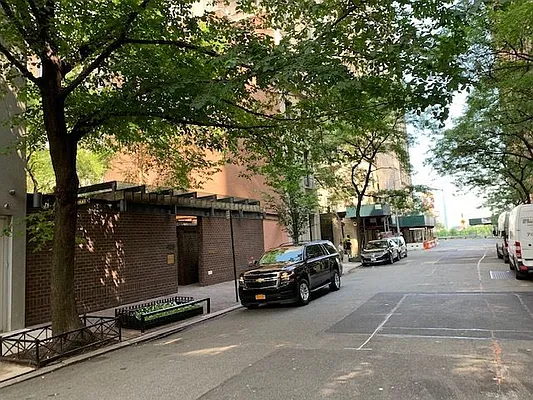 Rented by Berkshire Hathaway HomeServices New York Properties | media 14