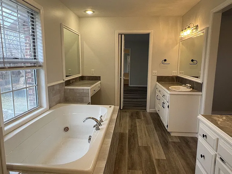 2149 S Cedar Hill Ave — Photo 15