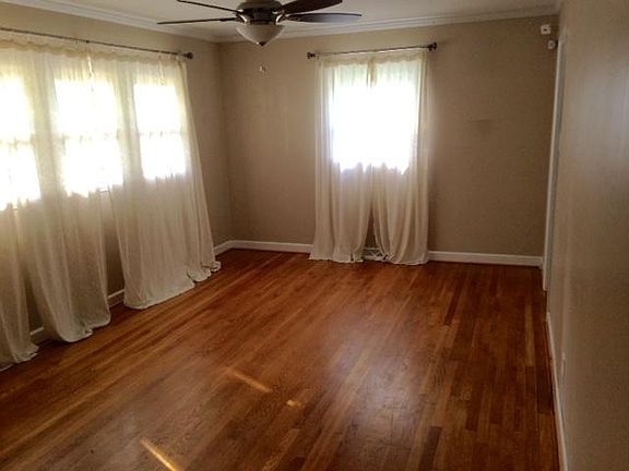 2nd image of 2704 Robin Hood Dr