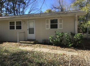 131 Howard Dr, Belleville, IL 62223