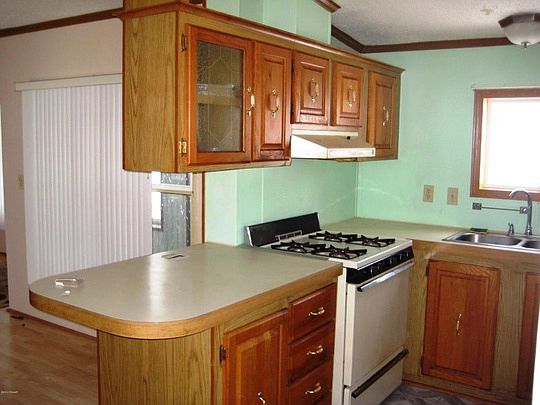 4th image of 13990 Pearl Lake Dr