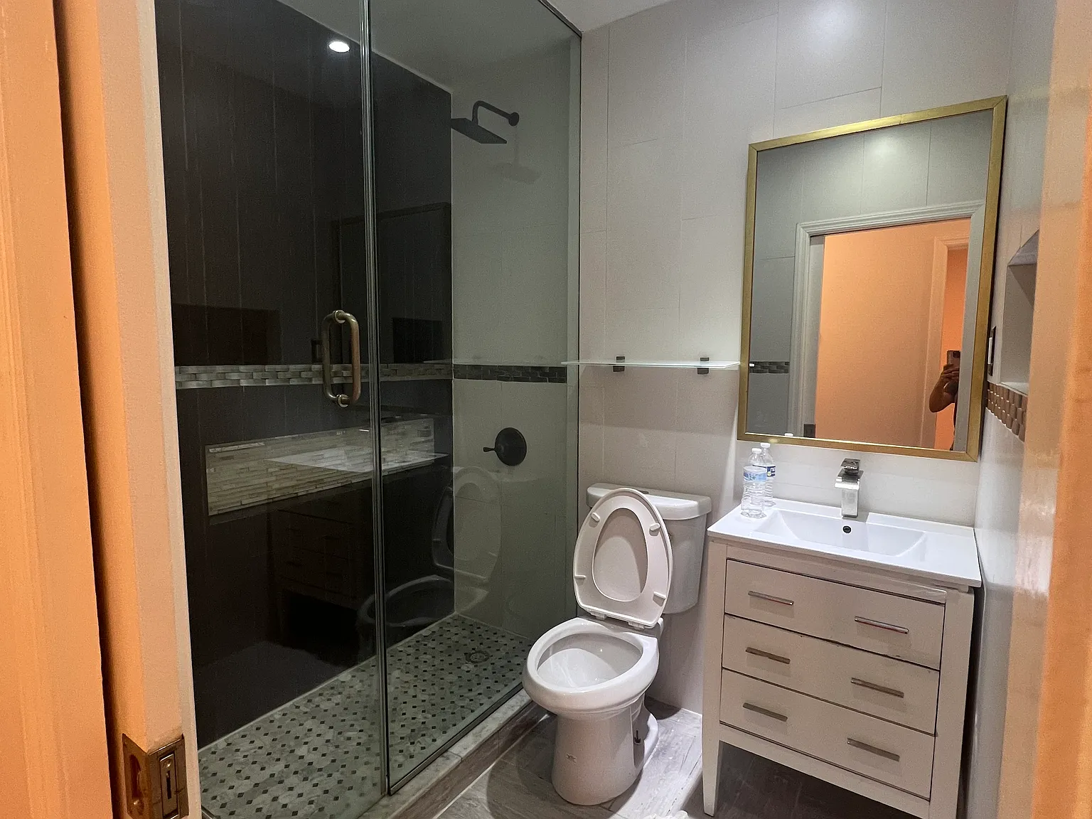 3 bed, $3,500 — Photo 3
