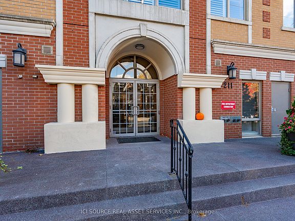 2nd image of 211 Randolph Rd #316