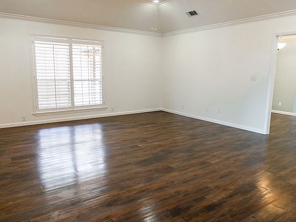 5th image of 25 Southridge Dr