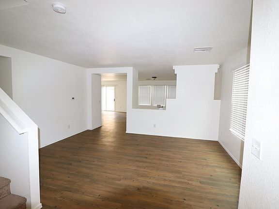 3rd image of 5744 S Stingray Ave