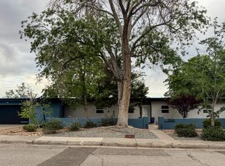 1516 Columbia Dr NE, Albuquerque, NM 87106