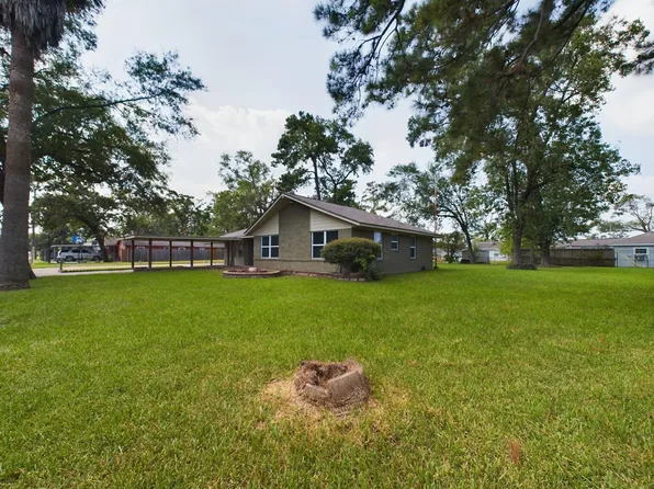9117 Richland Dr, Houston, TX 77078