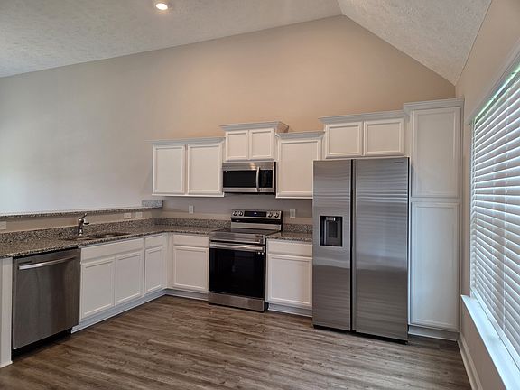 4th image of 2853 Valley Farms Dr