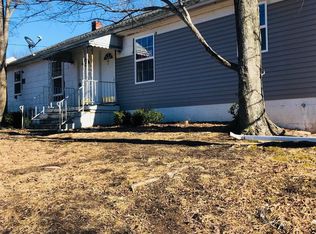 209 McGowan Dr, Fredericksburg, VA
