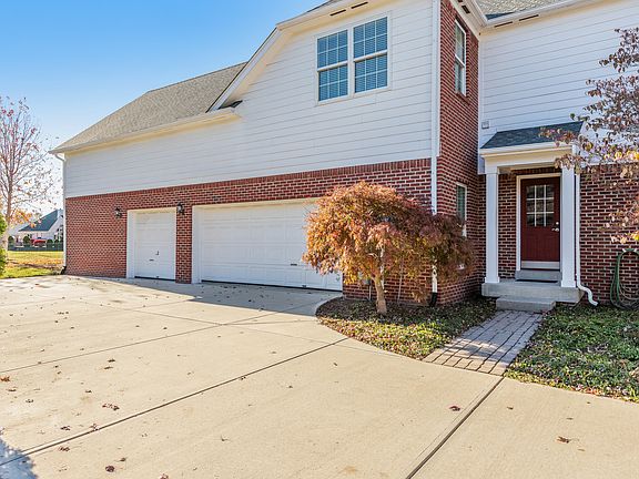 2nd image of 5927 Willow Bend Dr