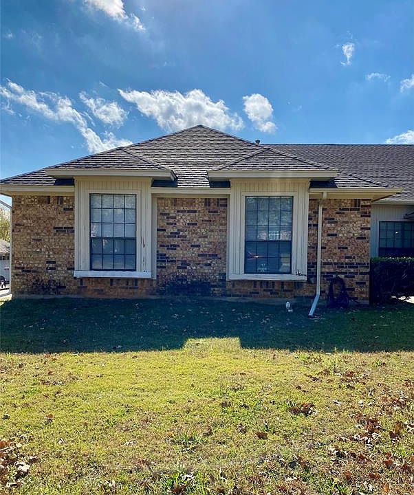 1st image of 1144 Bent Oaks Dr