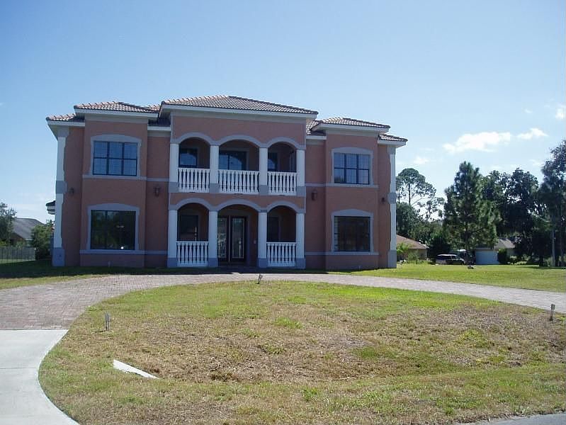 1st image of 3205 Parkwood Ct