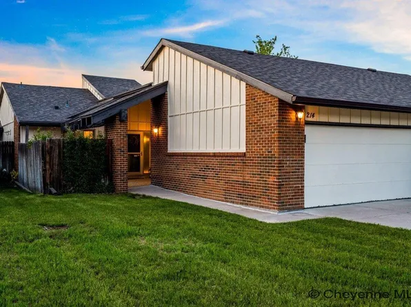 214 Lake Shore Dr, Cheyenne, WY 82009