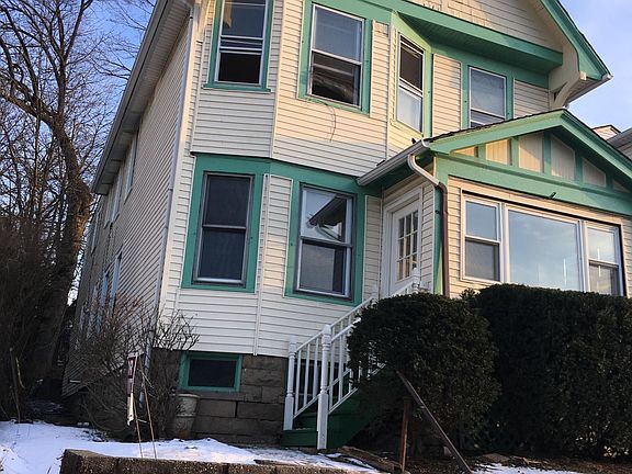 4th image of 28 Valley St