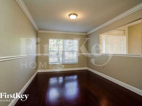 4th image of 3313 NE 15th Pl