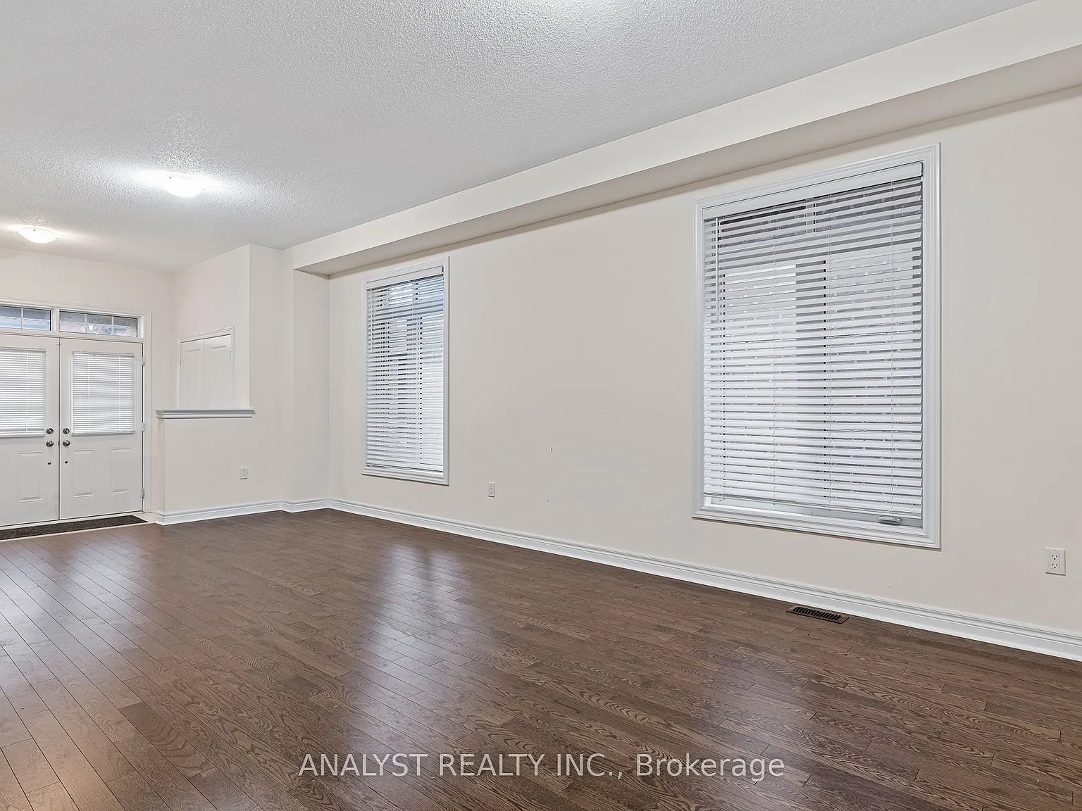 3 bed, $2,950 — Photo 3