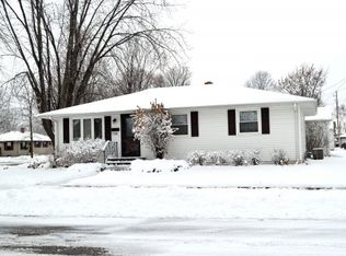 125 Daniel Ct, Combined Locks, WI 54113