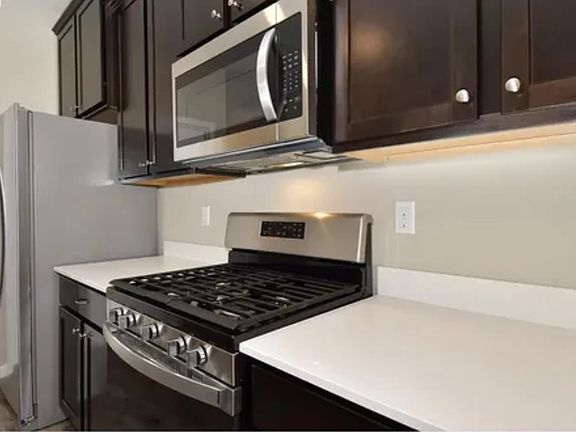 3rd image of 15408 NE 72nd Way