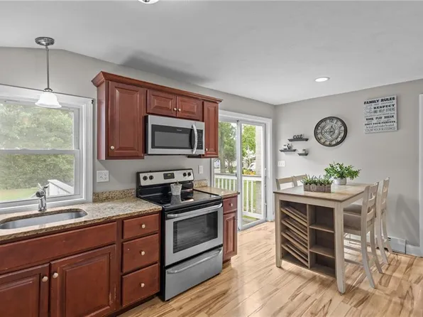754 High St, Cumberland, RI 02864