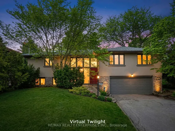 1439 Larchview Trl, Mississauga, ON L5E 3C2