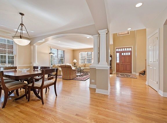 4th image of 1566 Kittyhawk Ln
