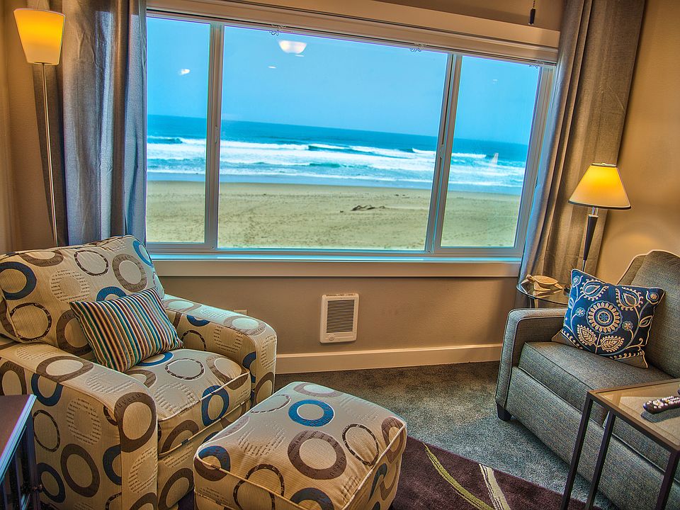 1st image of 145 NW Inlet Ave #301