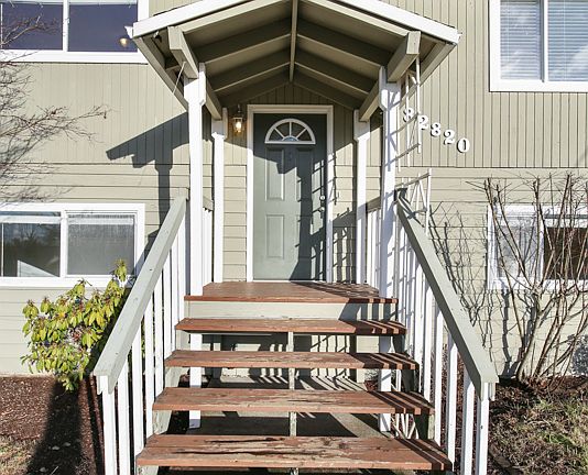 2nd image of 32820 Railroad Ave