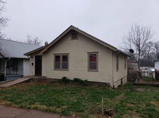 1105 Jenkins St, Marysville, KS 66508