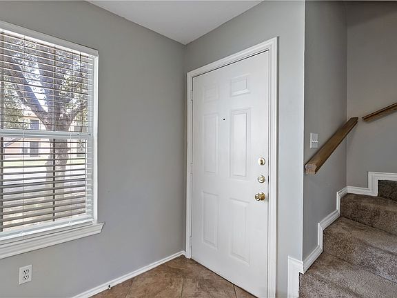 3rd image of 1903 Woodsman Dr