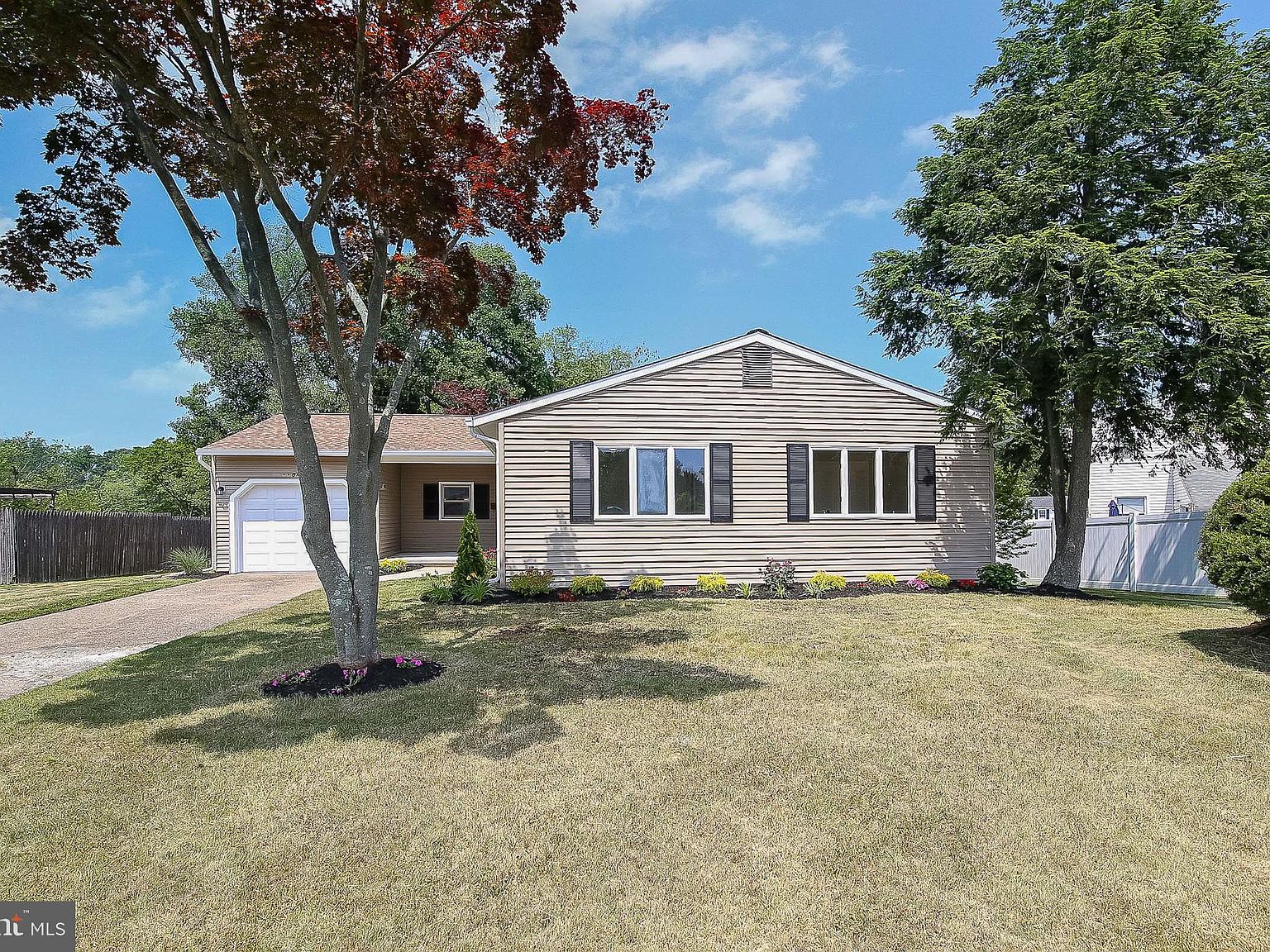 1 Hamilton Dr, Clementon, NJ 08021 Zillow