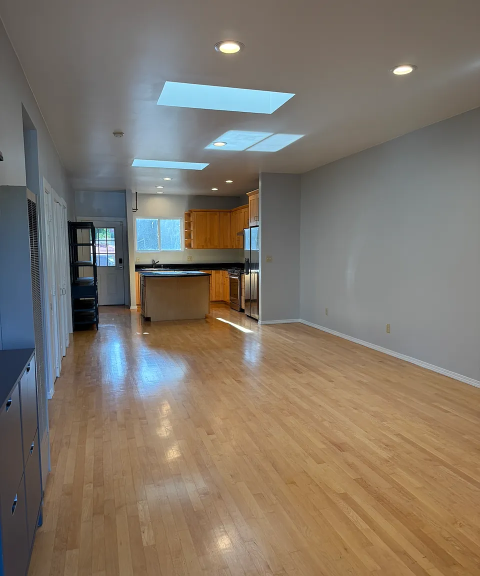 5529 Beaudry St — Photo 3