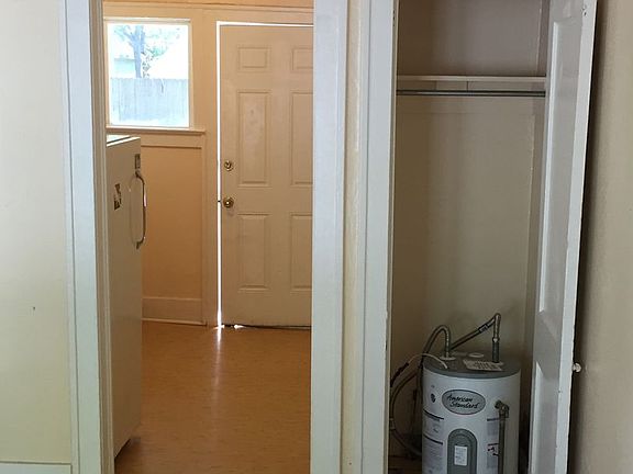 5th image of 1045-1055 E Center St #109