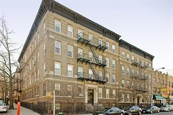 Sold by Douglas Elliman | media 15