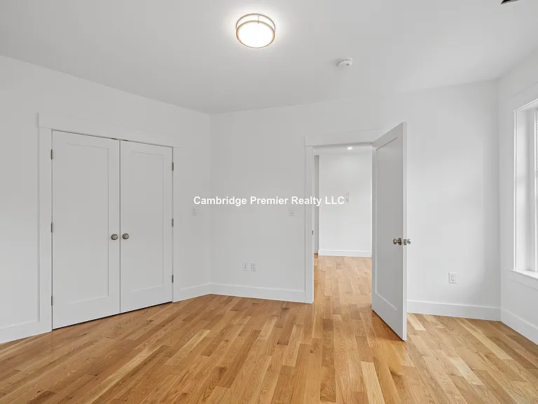 406 Columbia St #1 — Photo 14