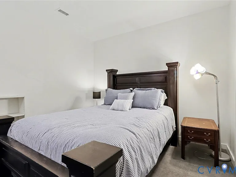 230 N 6th St #U325 — Photo 15