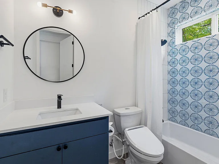 1707 Deloney St #2 — Photo 23