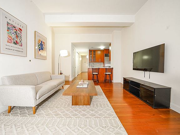 3rd image of 88 Greenwich St APT 724