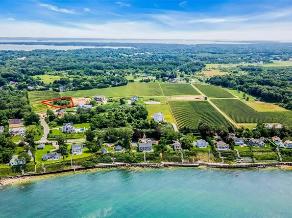 705 Wildberry Lane, Southold, NY 11971