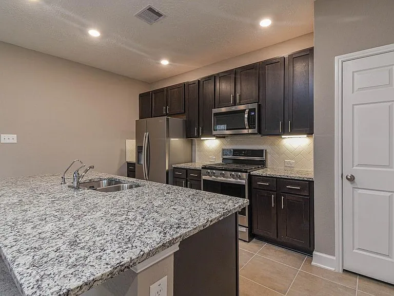 20912 Sheffield Park Dr — Photo 10
