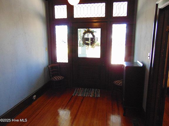 3rd image of 503 S Boddie Street