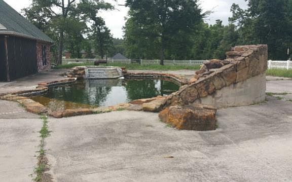3rd image of 8017 Hills Pkwy